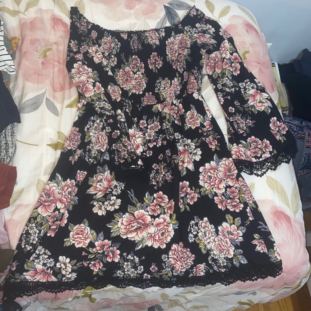 Women’s dress